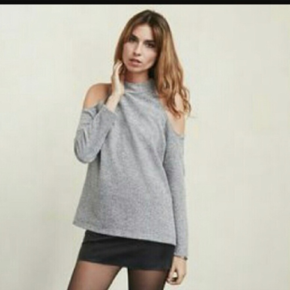 Reformation cold shoulder top